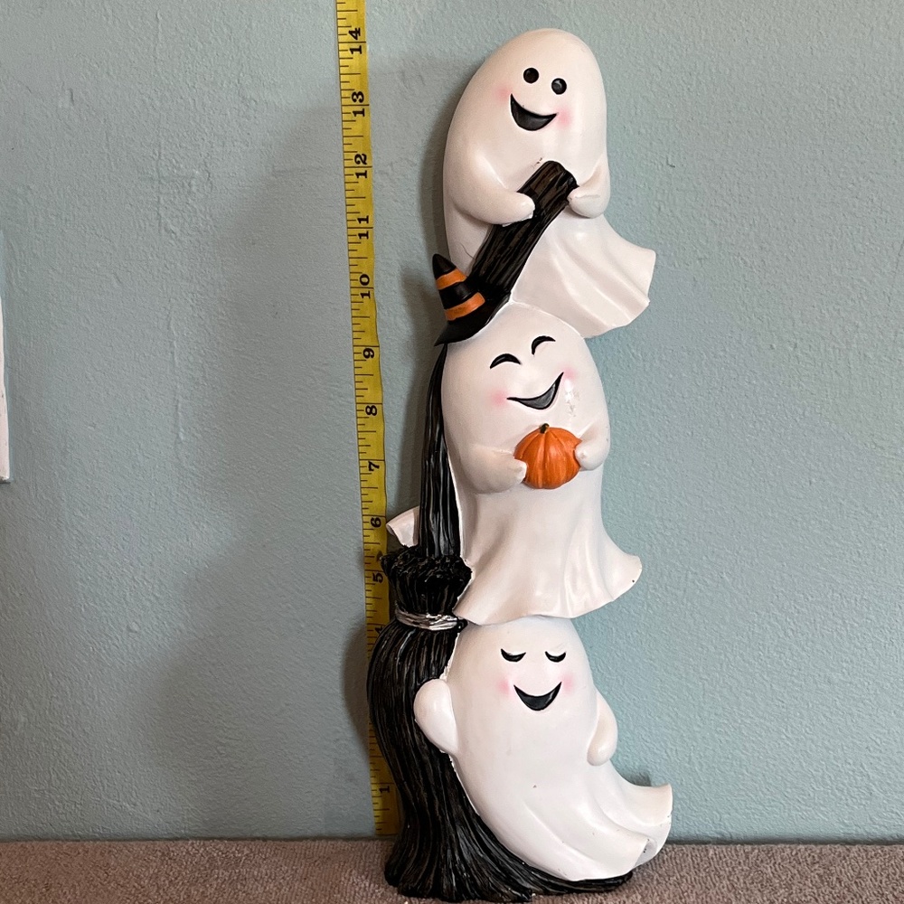 3 stacked ghost ceramic